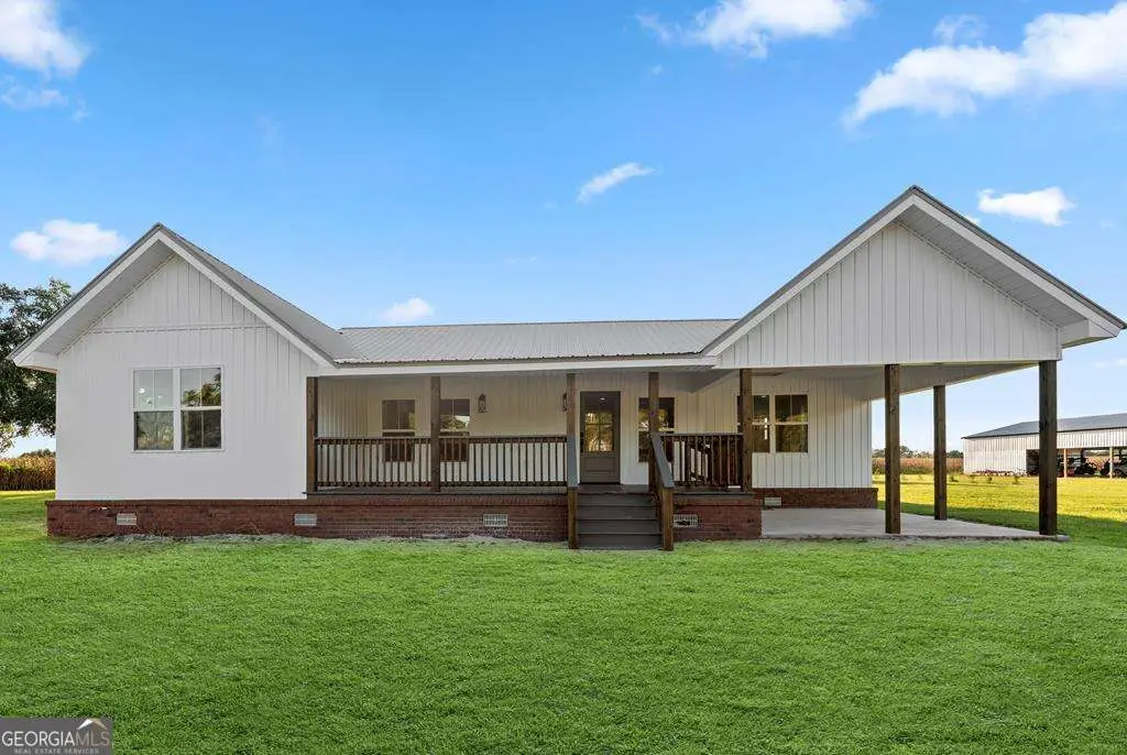 1335 Clifford Loop, Blackshear, GA 31516 - Image #1