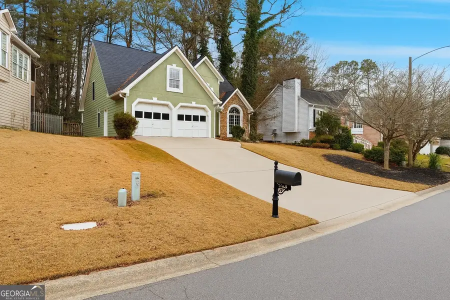 615 Overhill Drive, Woodstock, GA 30189 - Image #2