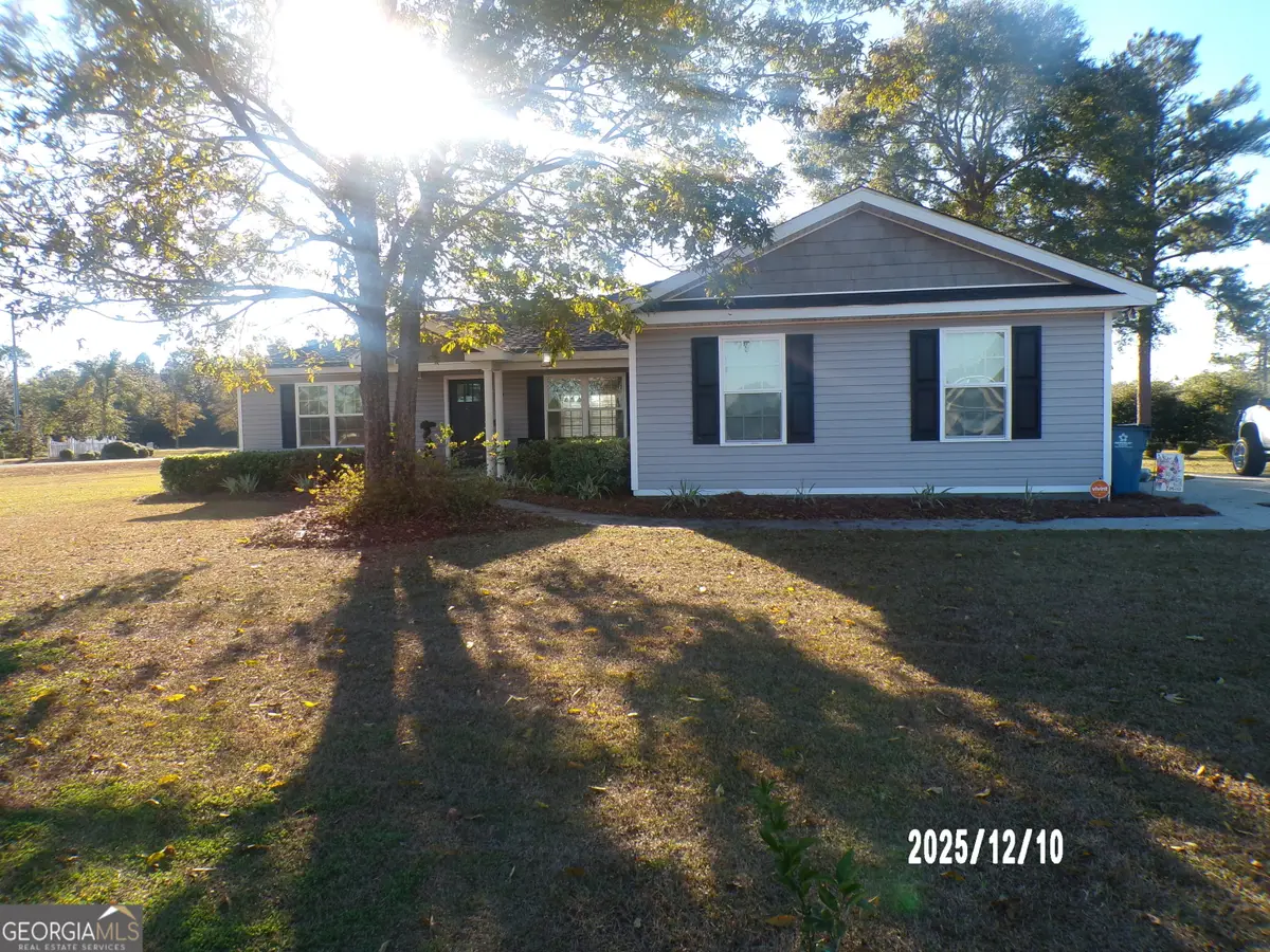 586 Caleb Circle, Jesup, GA 31545 - Image #1