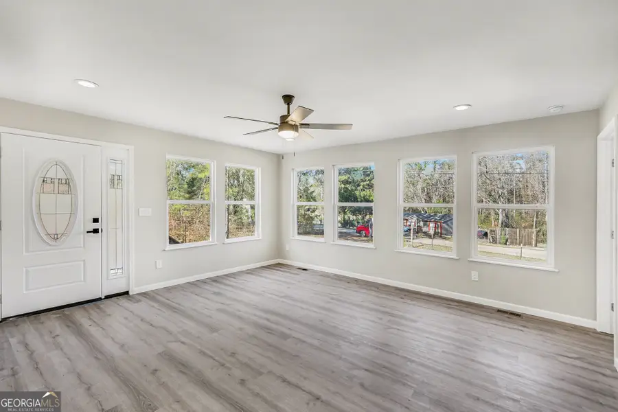 219 Lake Circle, Newnan, GA 30263 - Image #2