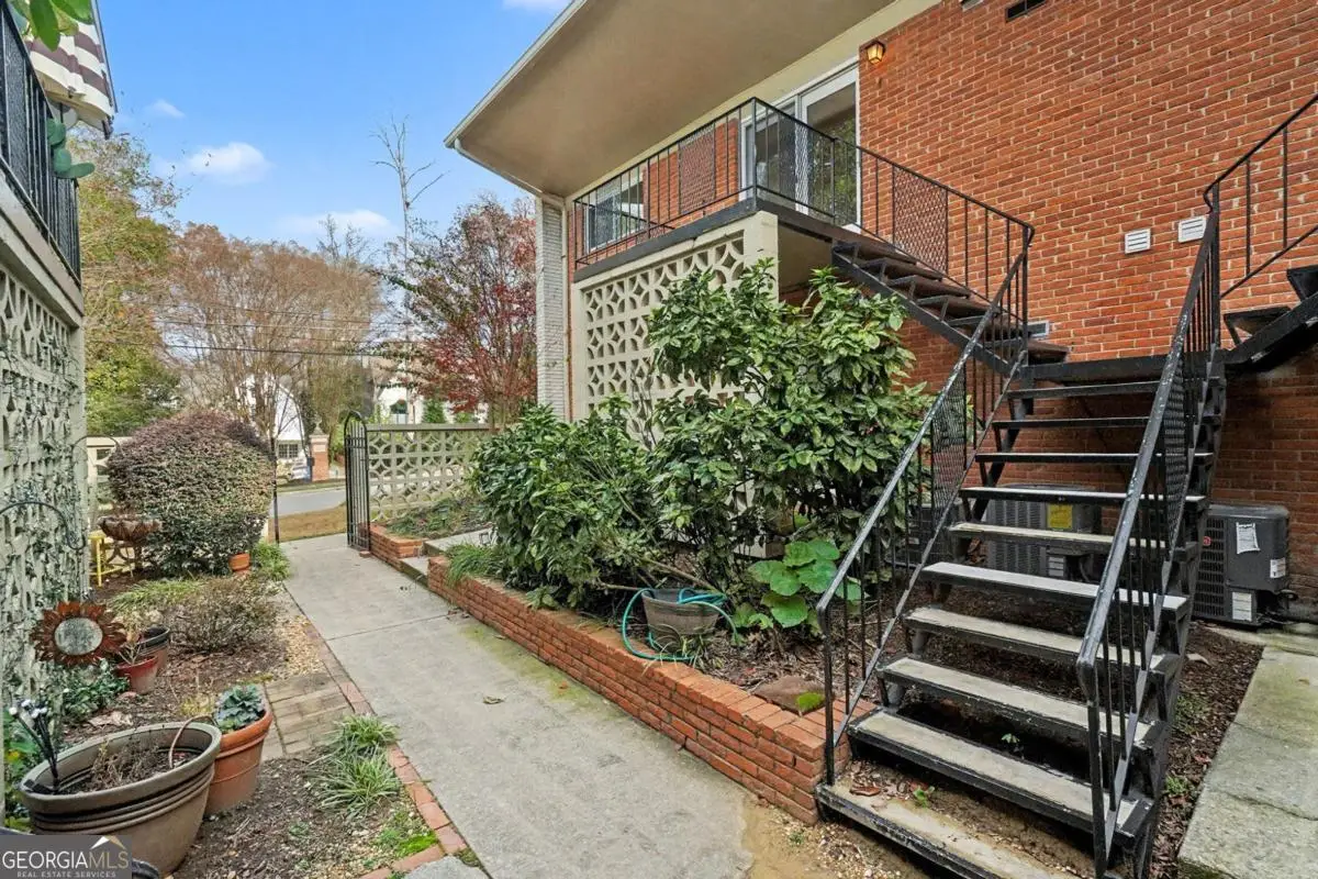 1822 N Rock Springs Road Ne #4, Atlanta, GA 30324 - Image #1