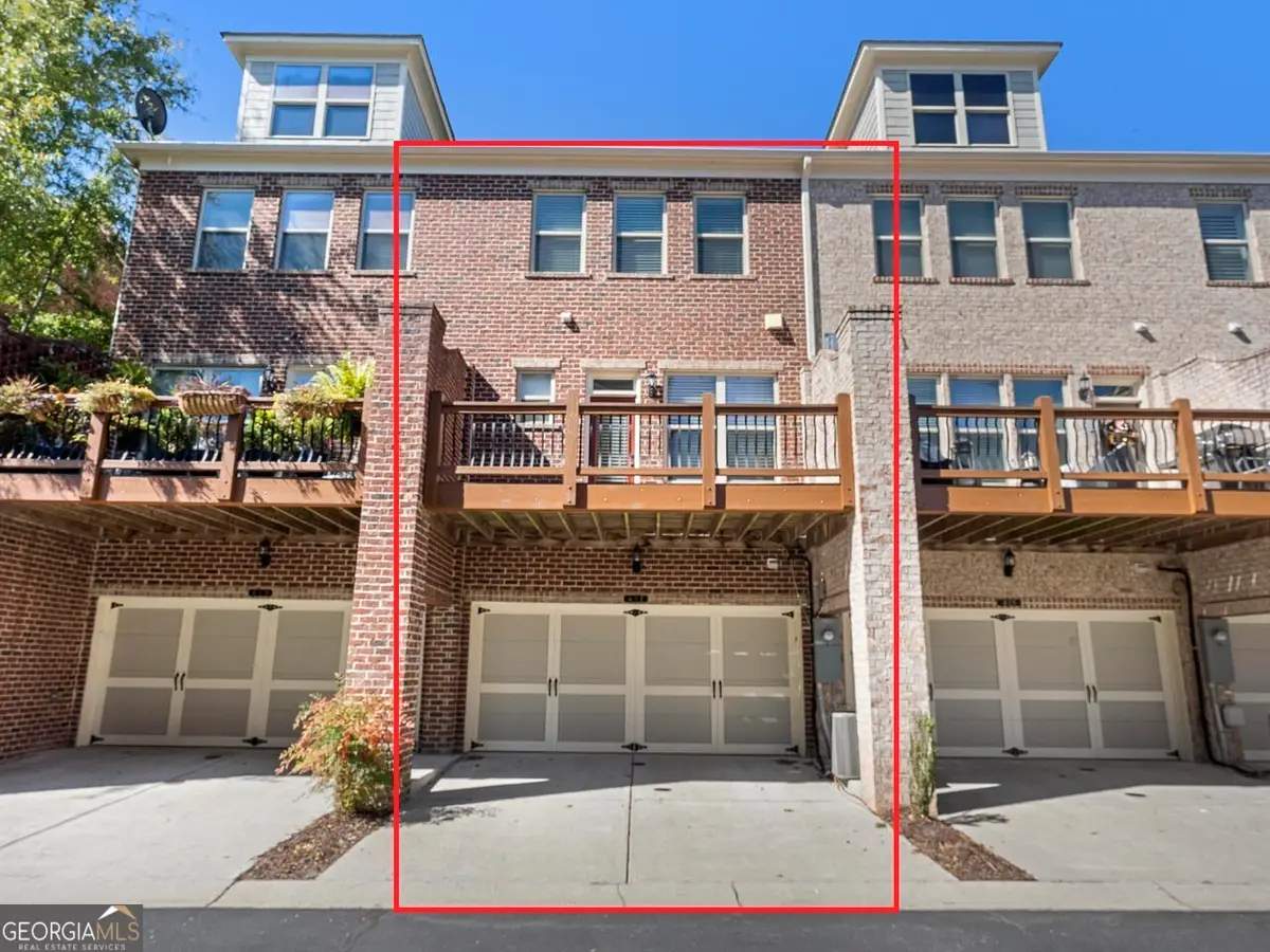 427 Alderwood Street, Sandy Springs, GA 30328 - Image #1