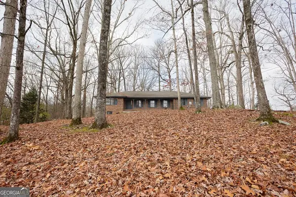 1460 Hillcrest Drive, Sugar Hill, GA 30518