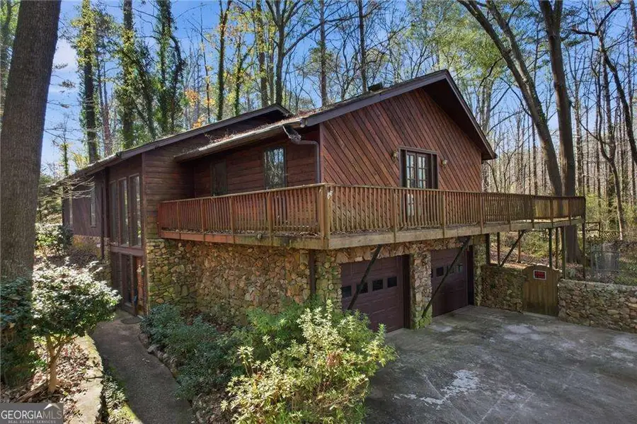 1091 Cole Drive Sw, Lilburn, GA 30047 - Image #2