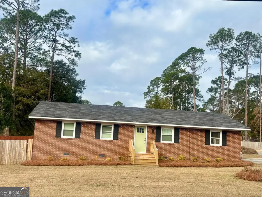 136 S Third Avenue, McRae Helena, GA 31055 - Image #3