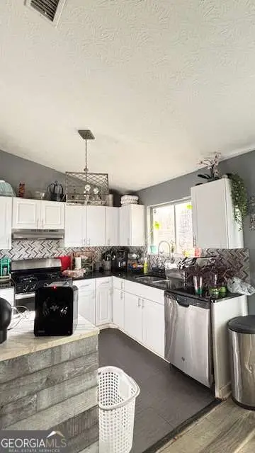 662 Brandlwood Way Nw, Lilburn, GA 30047 - Image #3