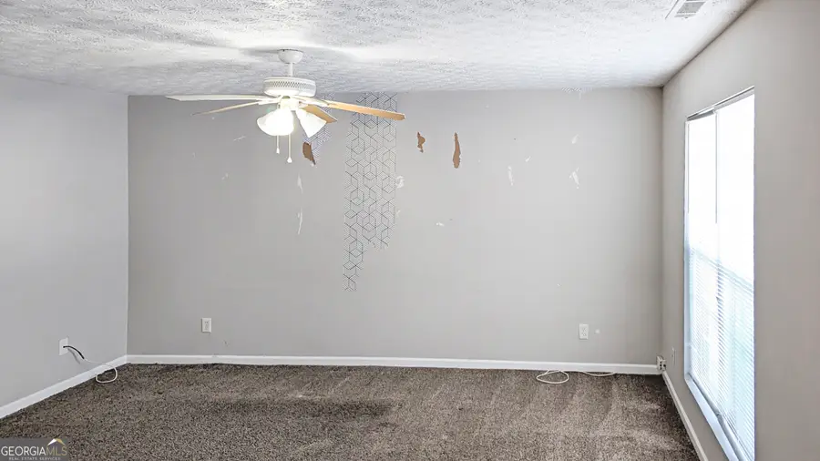 5737 Strathmoor Manor Circle, Lithonia, GA 30058 - Image #3