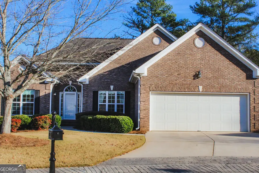 401 Myrtle Court, Loganville, GA 30052 - Image #2