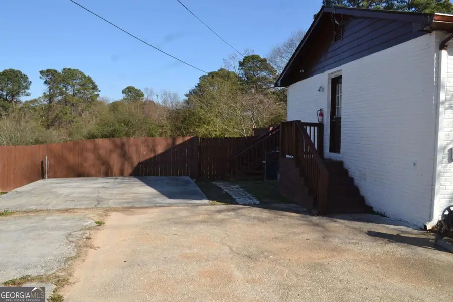555 Lee Byrd Road, Loganville, GA 30052 - #3
