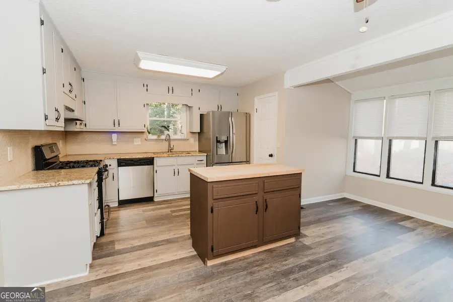 6801 Creekwood Drive, Douglasville, GA 30135 - #3