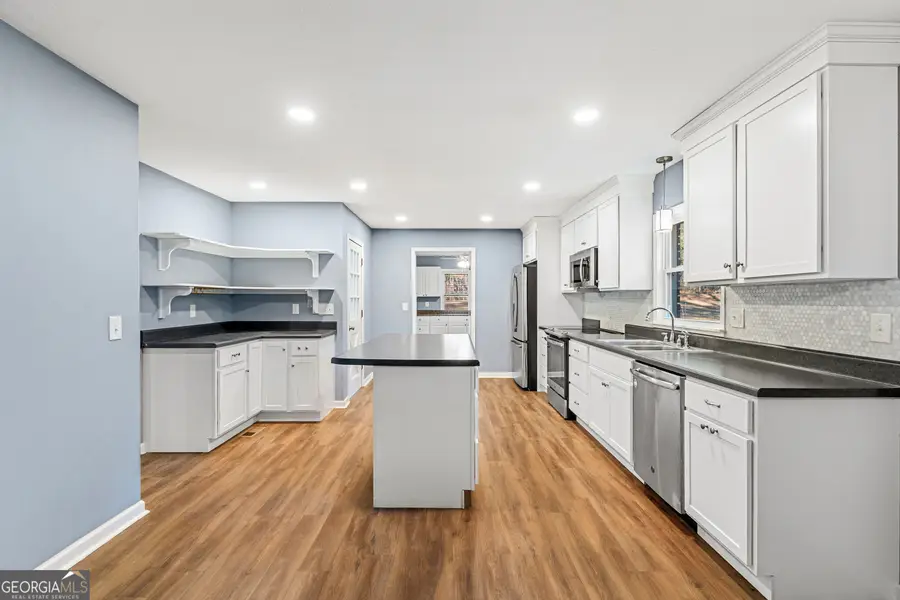 101 Fisher Drive, Hartwell, GA 30643 - Image #2