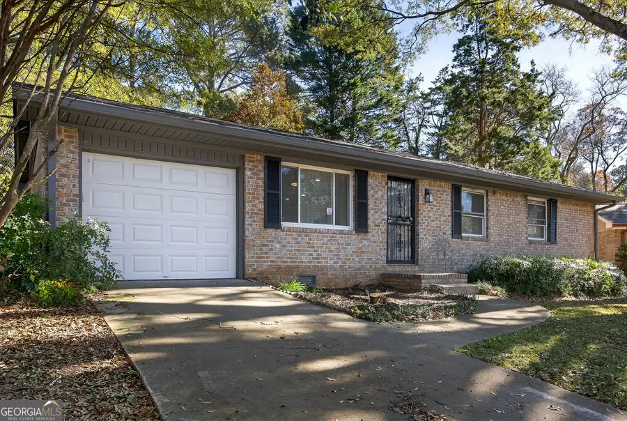 1517 Colony East Circle, Stone Mountain, GA 30083 - Image #3