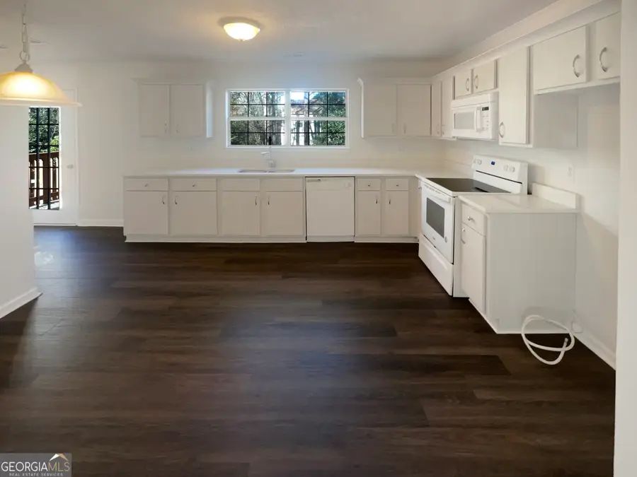 5037 Bell Drive Se, Smyrna, GA 30080 - #2