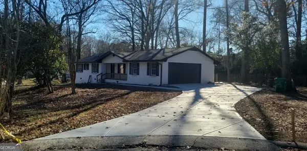 841 Woods Court, Lawrenceville, GA 30044