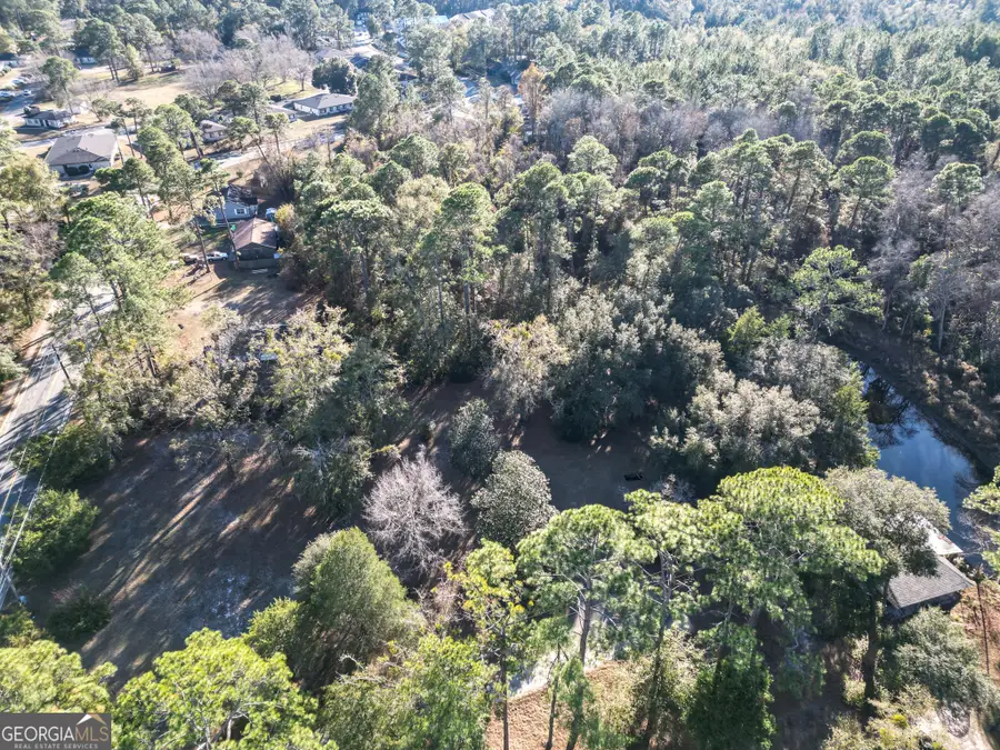 992 Pineland Avenue, Hinesville, GA 31313 - Image #3