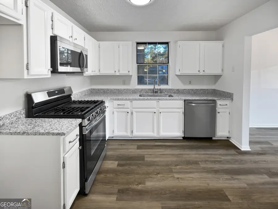 587 Tarragon Way Sw, Atlanta, GA 30331 - #2