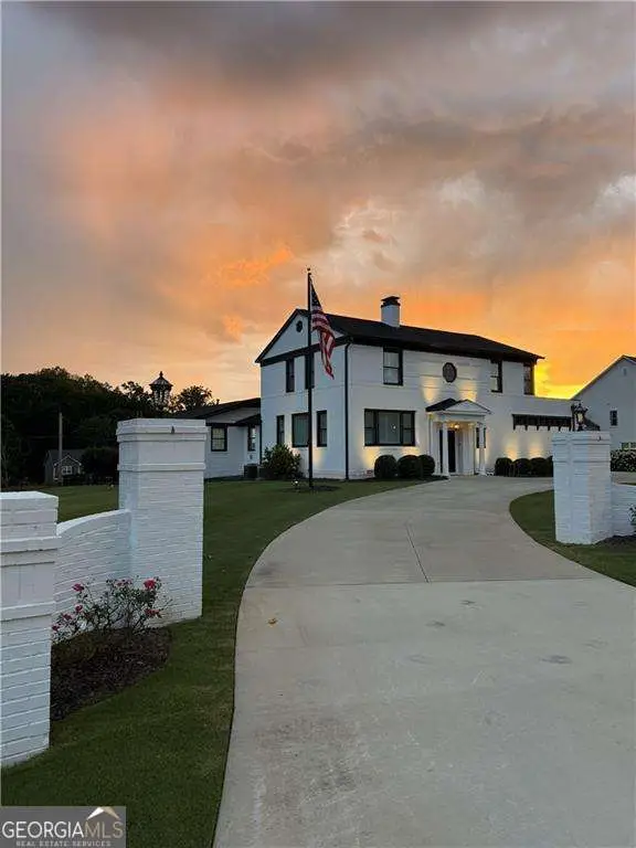 110 Shadburn Ferry Road, Buford, GA 30518