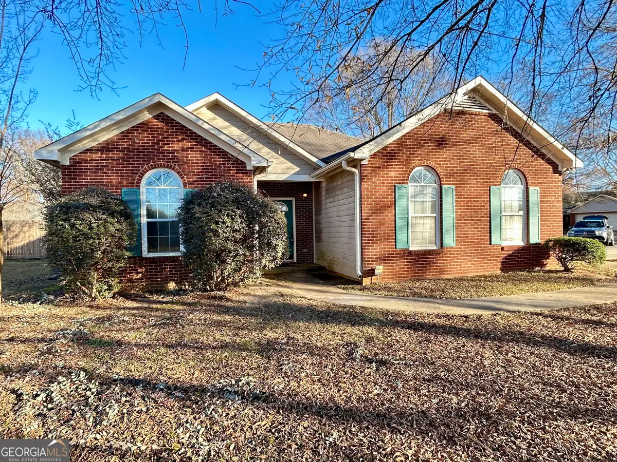 105 Park Lane, Warner Robins, GA 31093 - Image #1