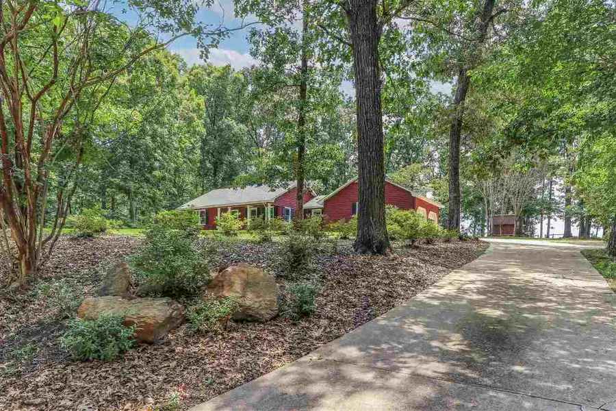 364 Ridgewood Drive, Hartwell, GA 30643 - Image #2