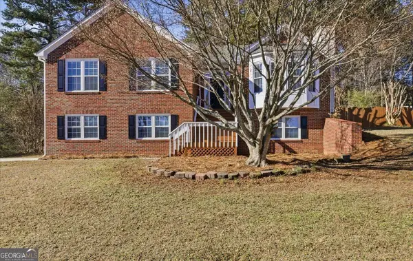 2044 Lakeland Drive, Dacula, GA 30019