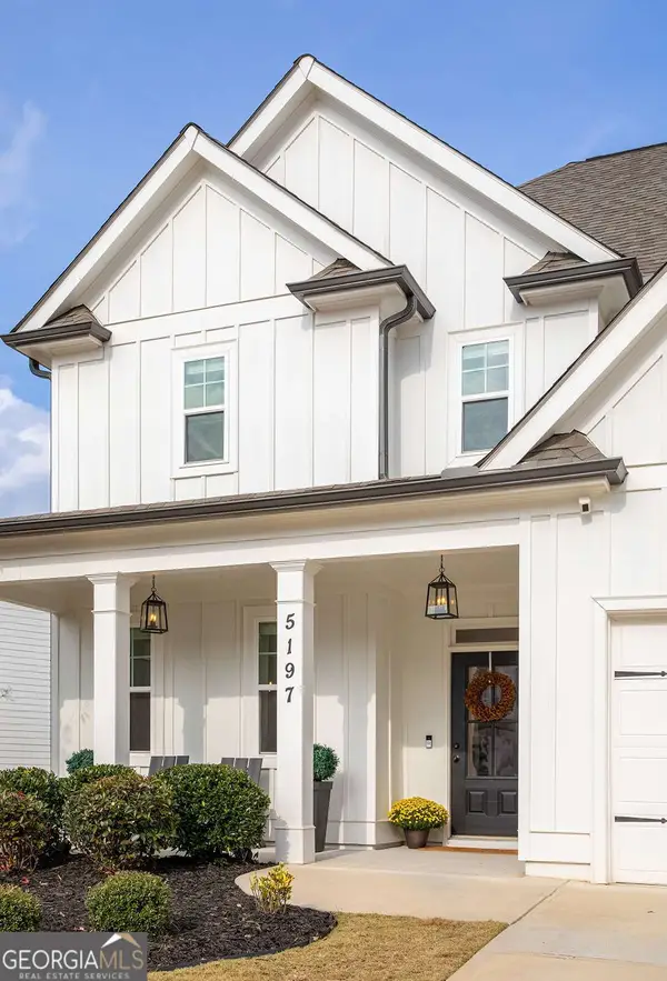 5197 Parkwood Drive, Flowery Branch, GA 30542