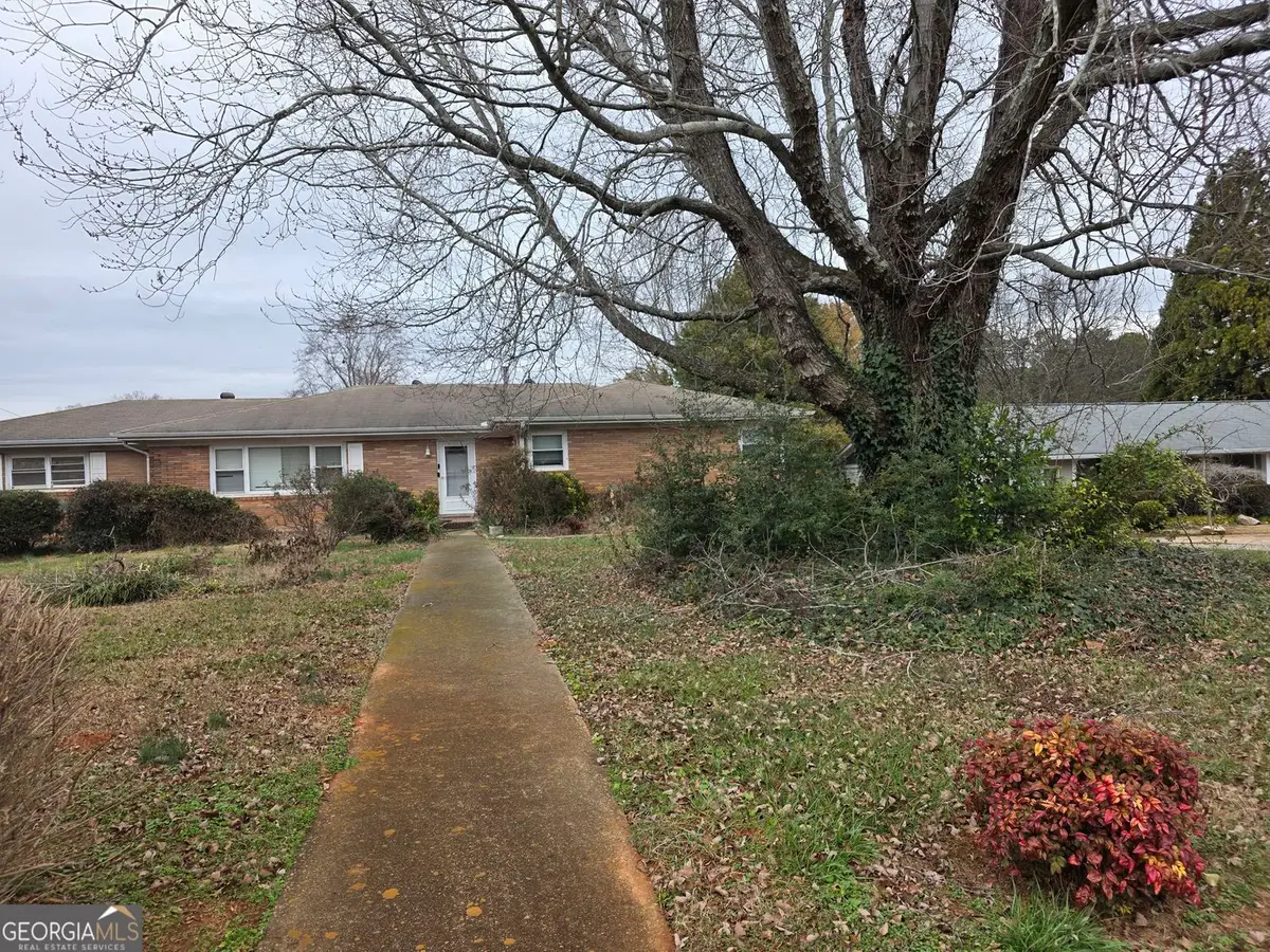 602 Hurt Road Sw, Smyrna, GA 30082 - Image #1