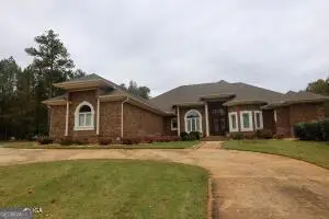 304 Deer Creek Dr, Monroe, GA 31029