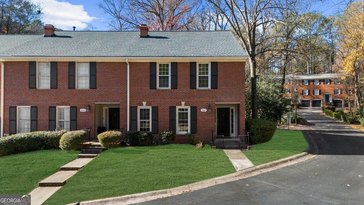 501 Dunwoody Chace, Atlanta, GA 30328 - Image #1