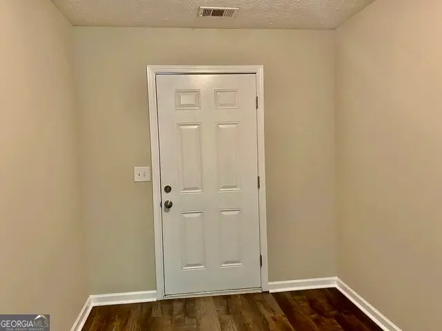 646 Lakes Circle, Lithonia, GA 30058 - Image #3