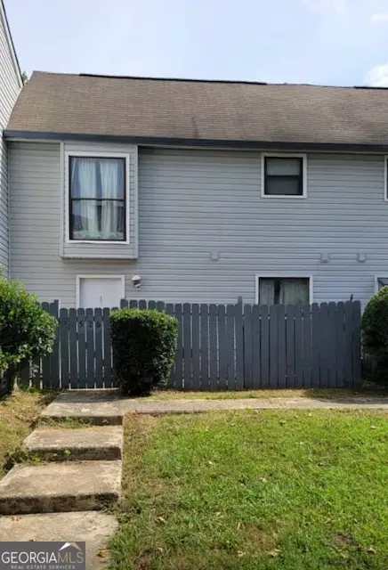 526 Country Greens Drive, Jonesboro, GA 30238