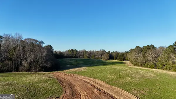 3 Far A Way, Elberton, GA 30635