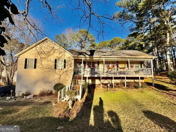 606 Wood Ridge, Woodstock, GA 30189