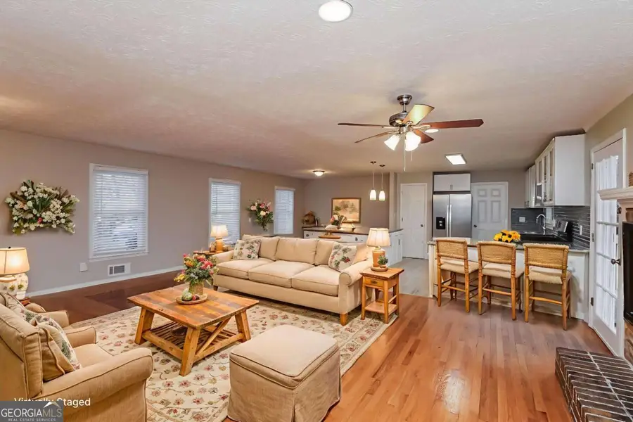 282 Somerset Court, Lawrenceville, GA 30044 - Image #3