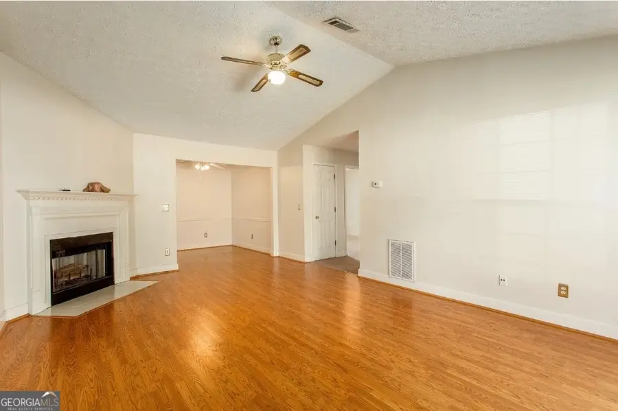 320 Willow Springs Drive, Jonesboro, GA 30238 - Image #3