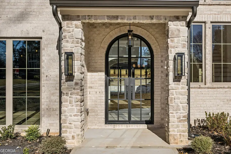 2854 N Thompson Road Ne, Brookhaven, GA 30319 - Image #2