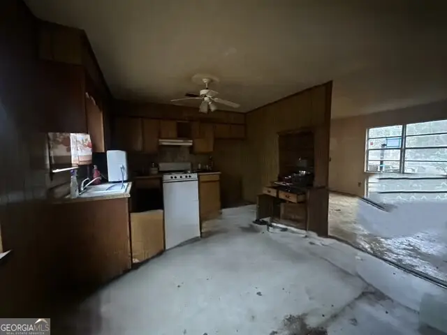 572 Rentz Street, Swainsboro, GA 30401 - Image #3