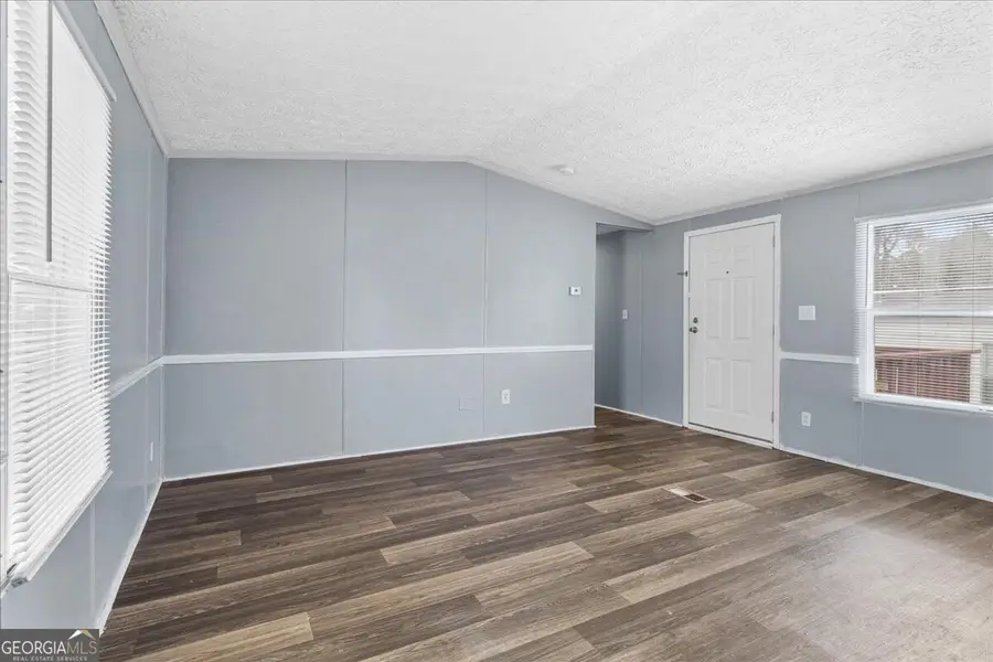 204 Fleetwood Dr, Fayetteville, GA 30214 - Image #3