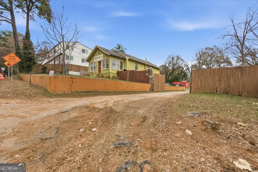 6105 Boylston Drive Ne, Sandy Springs, GA 30328 - Image #3