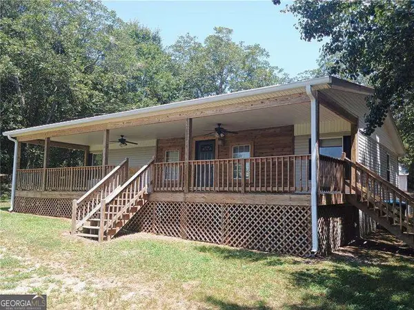 393 W Freeman Street, Maysville, GA 30558