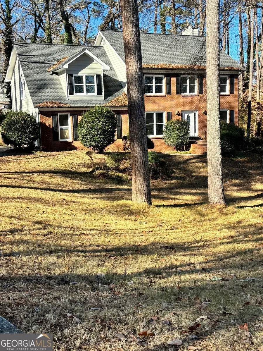 423 Orchards Walk, Stone Mountain, GA 30087 - Image #2