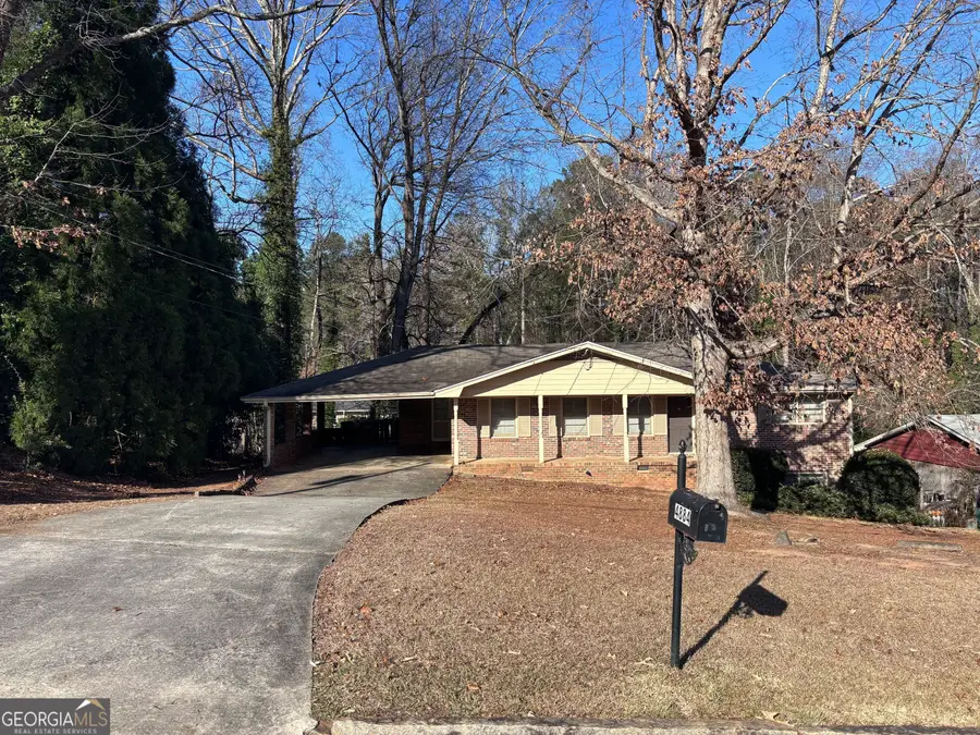 4884 Oakside Drive, Stone Mountain, GA 30088 - Image #3
