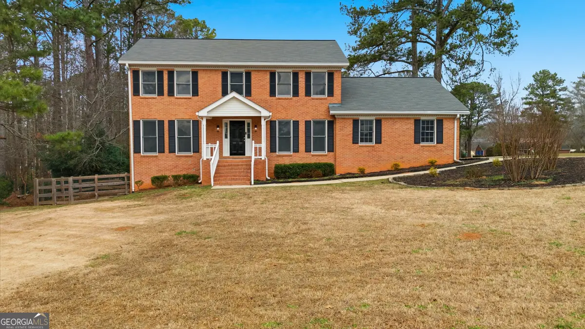 560 Clubhouse Drive Se, Conyers, GA 30094 - Image #1