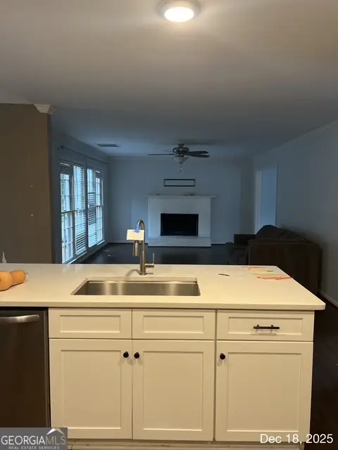 825 Connell Lane, Lawrenceville, GA 30044 - Image #2