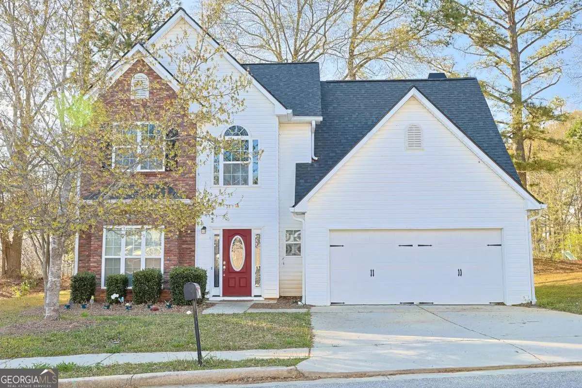 910 Lakeside Court, Loganville, GA 30052 - Image #1