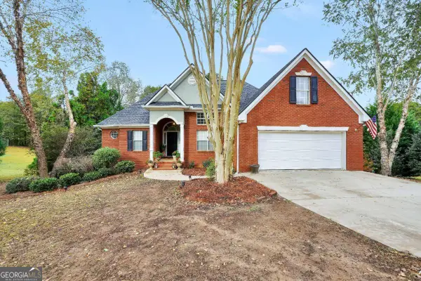 1425 Shingle Way, Mcdonough, GA 30252