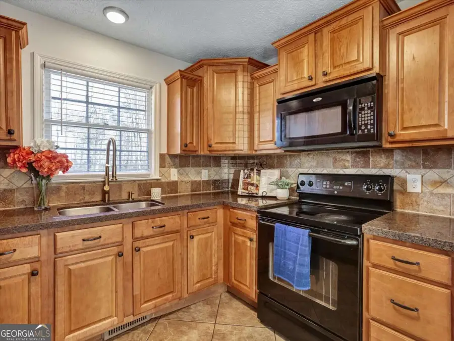 7115 Spout Springs Road, Flowery Branch, GA 30542 - Image #2