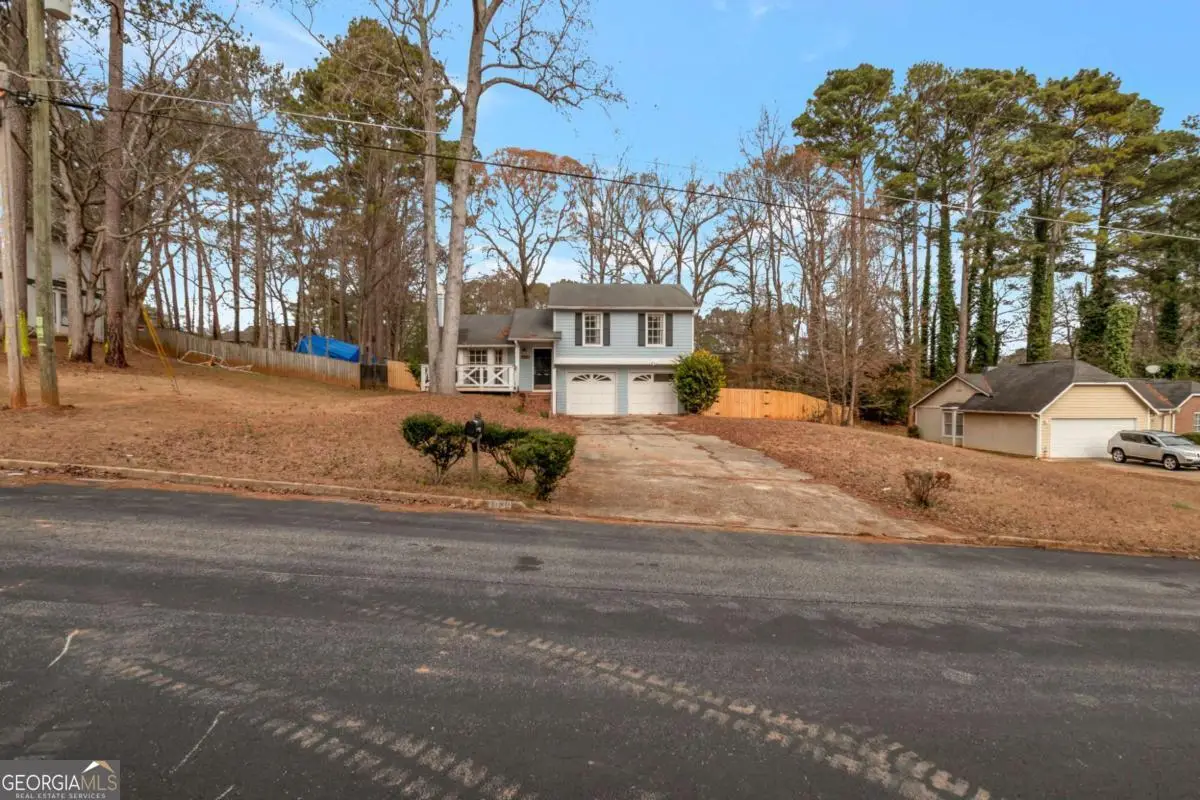 1530 Pin Oak Lane Se, Conyers, GA 30094 - Image #1