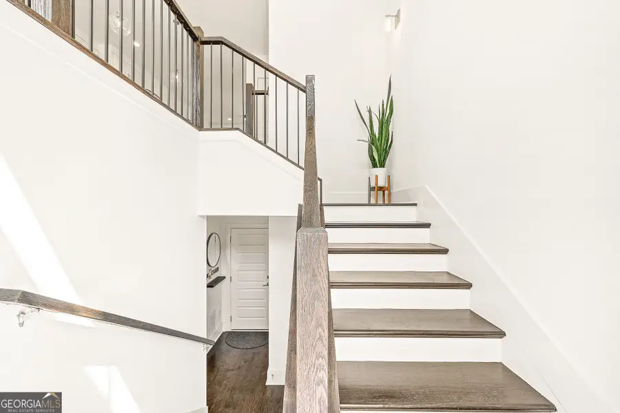 1801 Huntington Hills Lane Nw, Atlanta, GA 30309 - Image #2