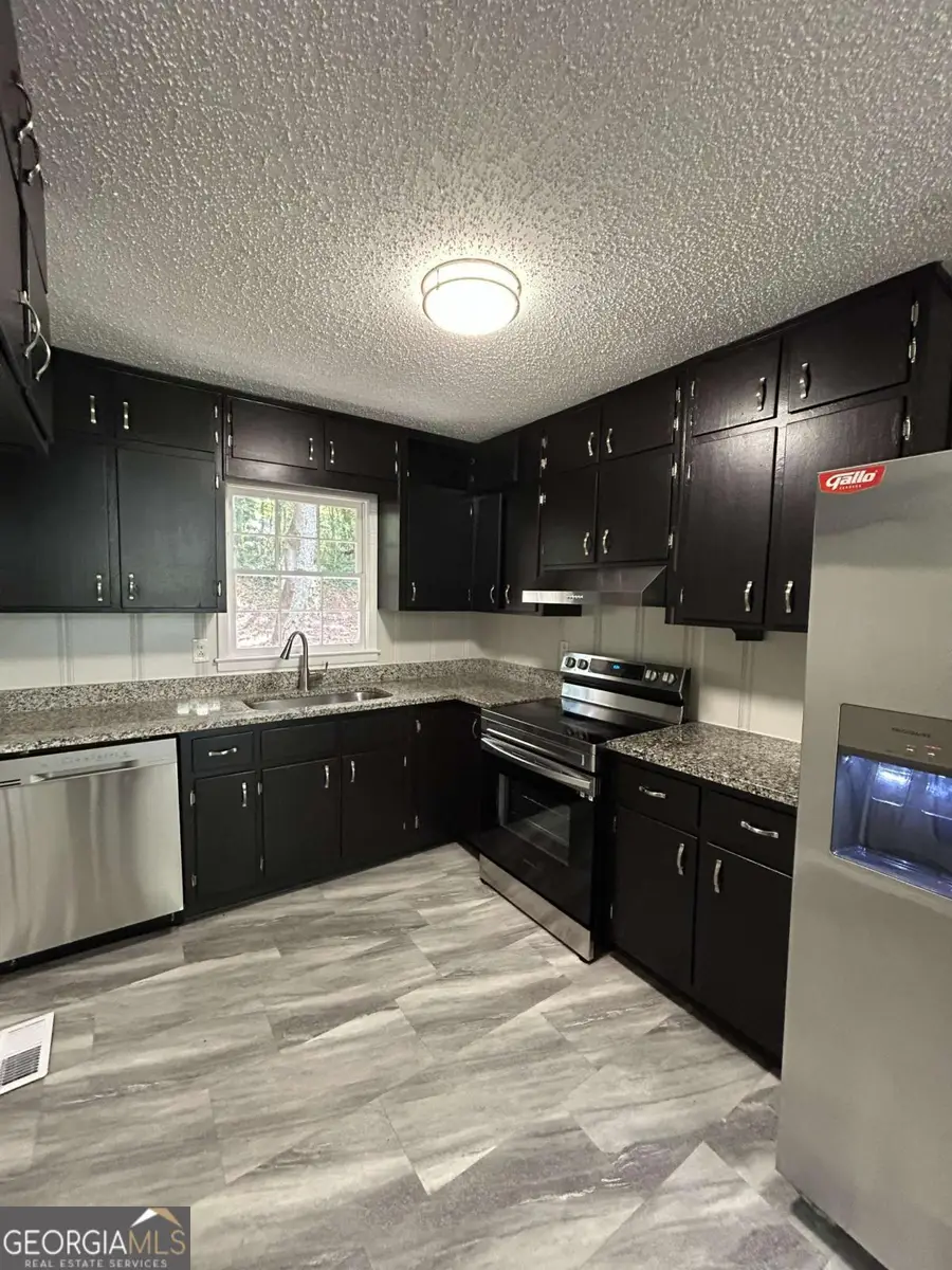 1809 Elmwood Drive Sw, Austell, GA 30106 - Image #2