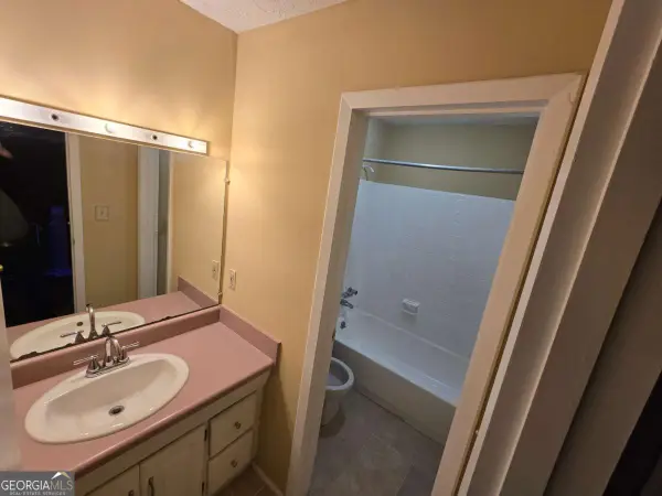 1811 Ashborough Circle #G, Marietta, GA 30067